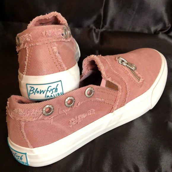 Blowfish Malibu Mariachi Sneakers. - Picture 5 of 6